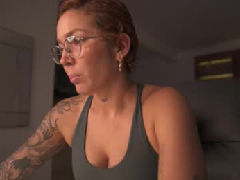 mykinkybunny webcam model stream image