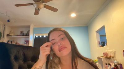 sluttybunny777 webcam model stream image