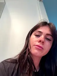 aus_queen webcam model stream image