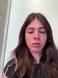 aus_queen webcam model stream image