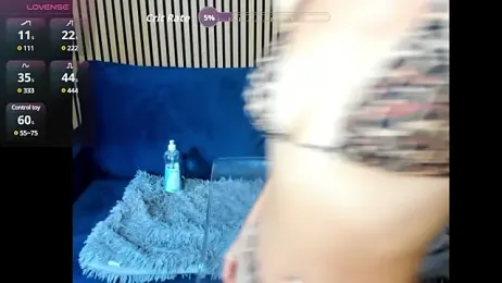 MavenMel webcam model stream image