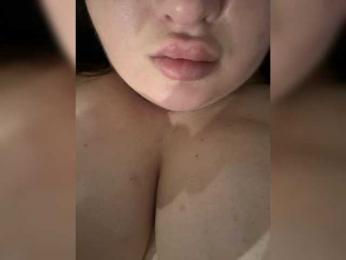 Swettypussy69 webcam model stream image