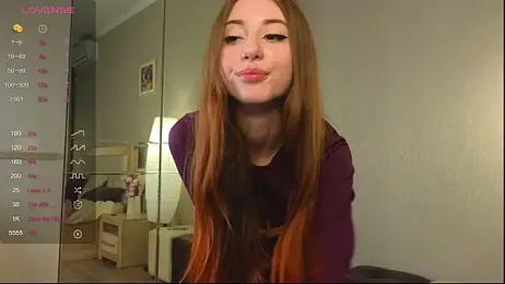 AvrilLeMell webcam stripchat model stream image