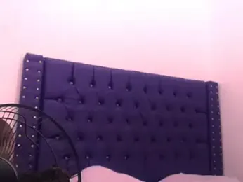 Queennwenn webcam model stream image