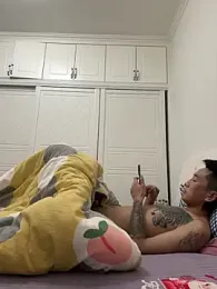 YJBJ258258 webcam stripchat model stream image