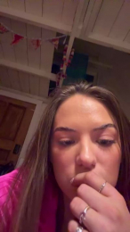 babyyem webcam cam4 model stream image