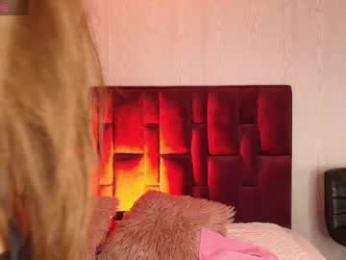 ari_sunshine webcam chaturbate model stream image