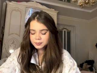 maudcrafts webcam model stream image