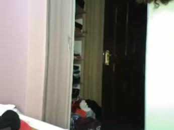 messyluna webcam model stream image