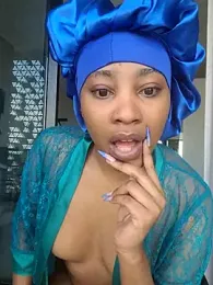 BlueberryDiamond webcam model stream image