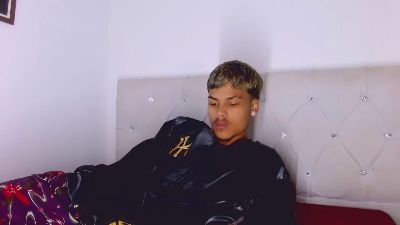 angel_foxc_ webcam model stream image