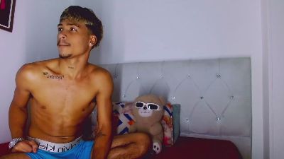 angel_foxc_ webcam model stream image