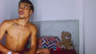 angel_foxc_ webcam model stream image