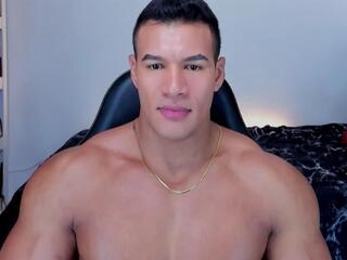 Cris Cruz webcam model stream image