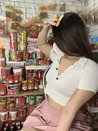 BabyThree_ webcam model stream image