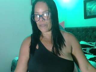 sofia-mature webcam model stream image