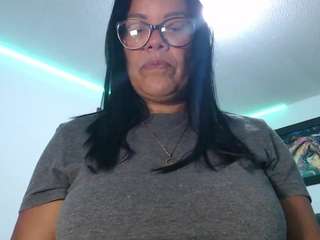 sofia-mature webcam model stream image