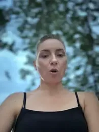 Crazy-Rosa webcam model stream image