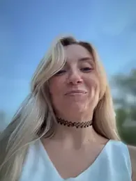 Crazy-Rosa webcam stripchat model stream image