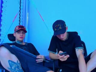 Maxx Williamm &amp; John Sally webcam model stream image