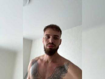 Traxalka666 webcam model stream image