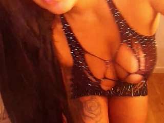 madelene-navarro webcam preview