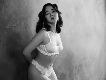 AislyFollin webcam livejasmin model stream image