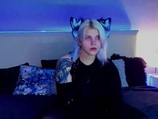 joannlowe webcam model stream image
