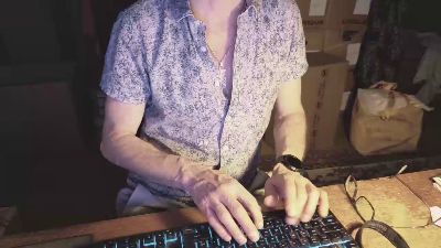 borninxixax webcam model stream image