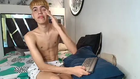 TWINKS_FRIENDS webcam model stream image