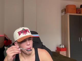 Duncan Collins webcam model stream image