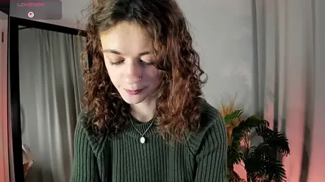 Curly_Moon webcam stripchat model stream image