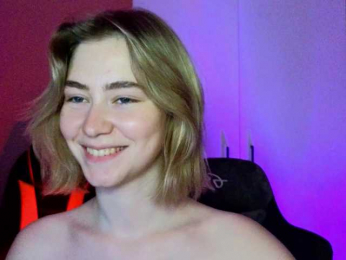 KUQOSA webcam model stream image