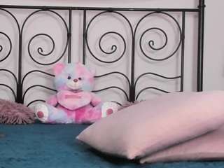 blueeheart webcam model stream image