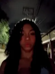 CurlyBitch webcam model stream image