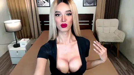 PeneloppeHeart webcam model stream image