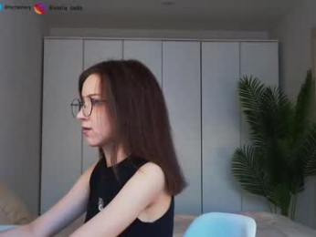 tadammary webcam model stream image