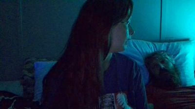 MinxieMoans webcam model stream image