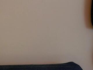 Lucia Saanvi webcam model stream image