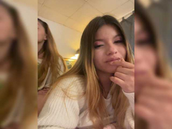 BabiesWink webcam model stream image