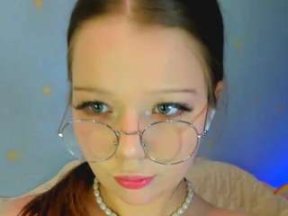 melmooon webcam model stream image
