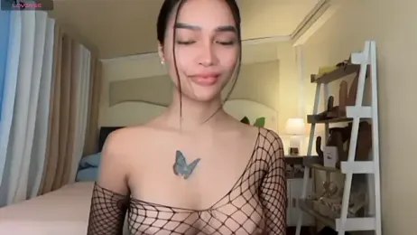 _agatha143_ webcam model stream image