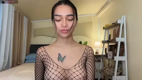 _agatha143_ webcam model stream image