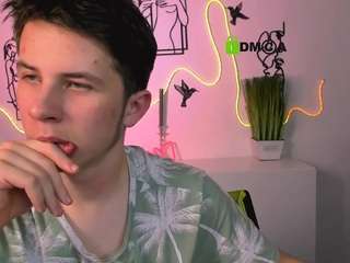 leo-valor webcam model stream image