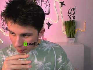 leo-valor webcam model stream image