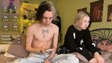 VeryRare_TwinS webcam model stream image