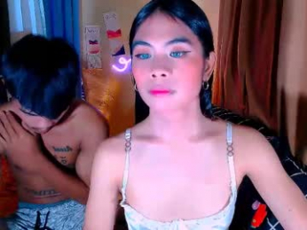 mikhayla_and_zeus_room webcam model stream image