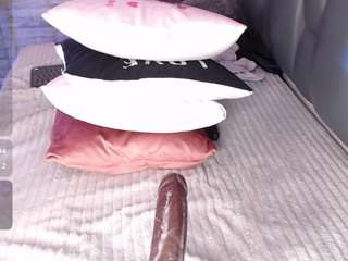 tinnahottie webcam model stream image