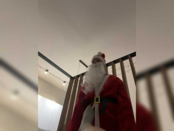 MoonAura webcam model stream image