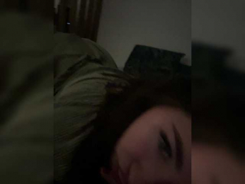 MoonAura webcam bongacams model stream image